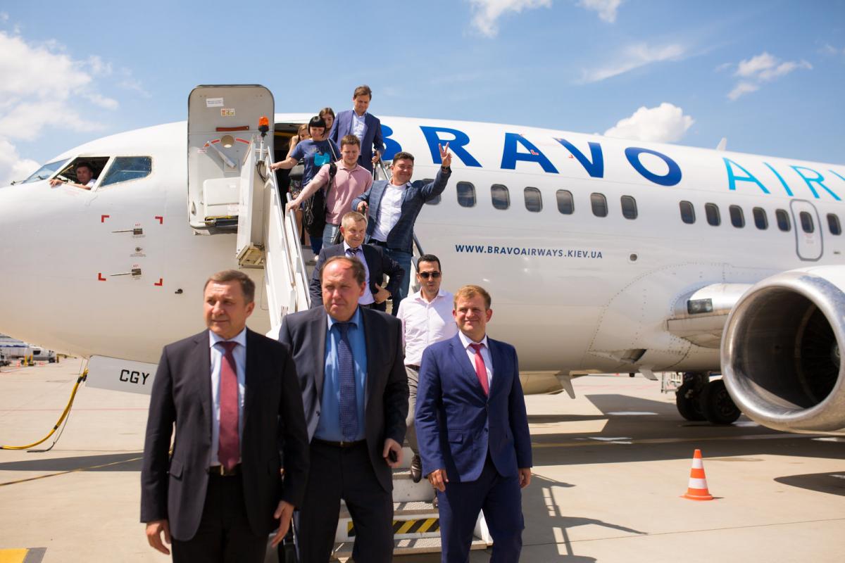 Президент Любліна Кшиштоф Жук вважає, що Bravo Airways зробила правильний вибір польського міста, це повідомлення, переконаний він, має бути виграшним: в Любліні навчаються близько 4 тисяч студентів з України, також тут проживають понад 20 тисяч українців