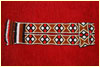 У Білорусі жіночі прикраси з бісеру у вигляді вузької візерункової стрічки, щільно прилягає до шиї, і закруглених комірів були відомі в Гродненській і Гомельської губернії