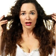 Практично кожна жінка стикалася з такою проблемою як посічене волосся
